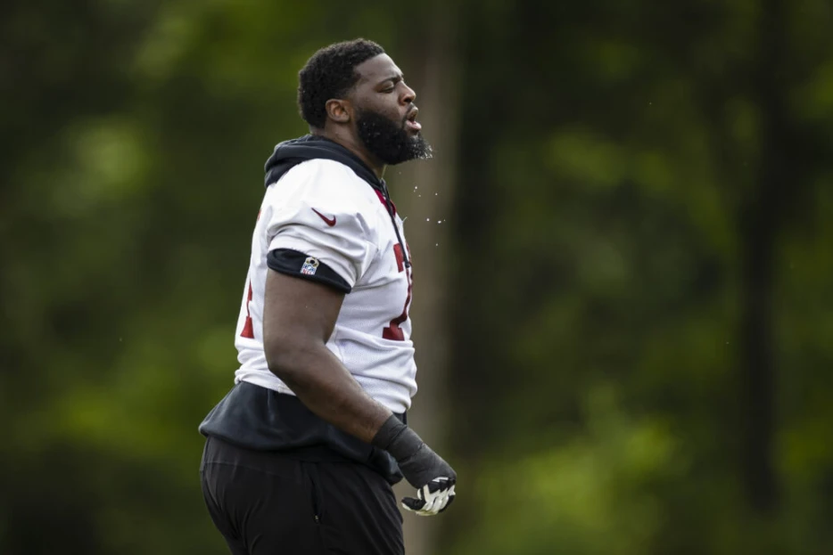 Chargers To Sign T David Sharpe