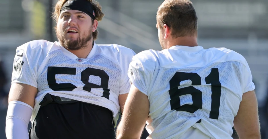 Mailbag: Why is Jackson Powers-Johnson fighting for a job?