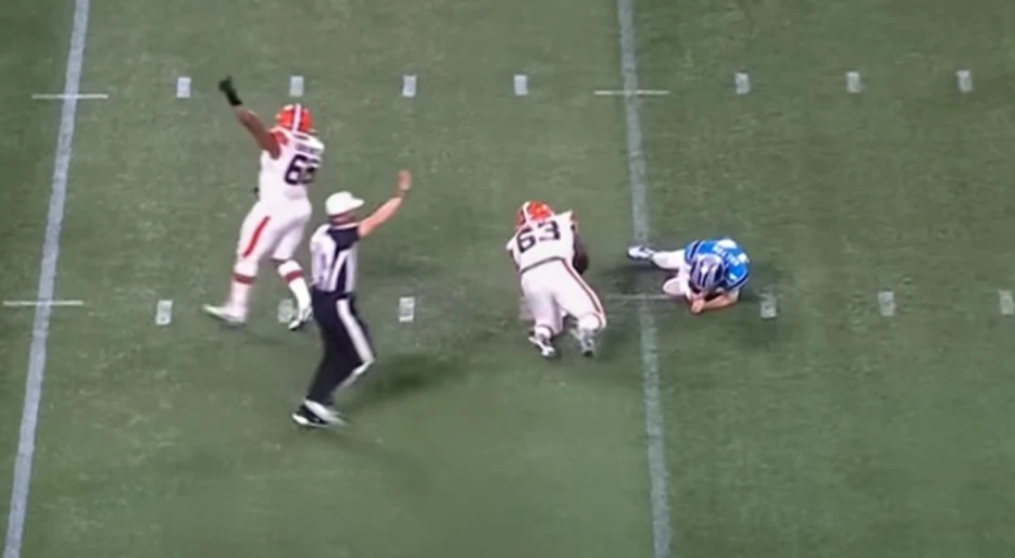 Panthers QB Andy Dalton Accidentally Sacked Himself During Embarrassing Blooper That Has Everyone In Stitches