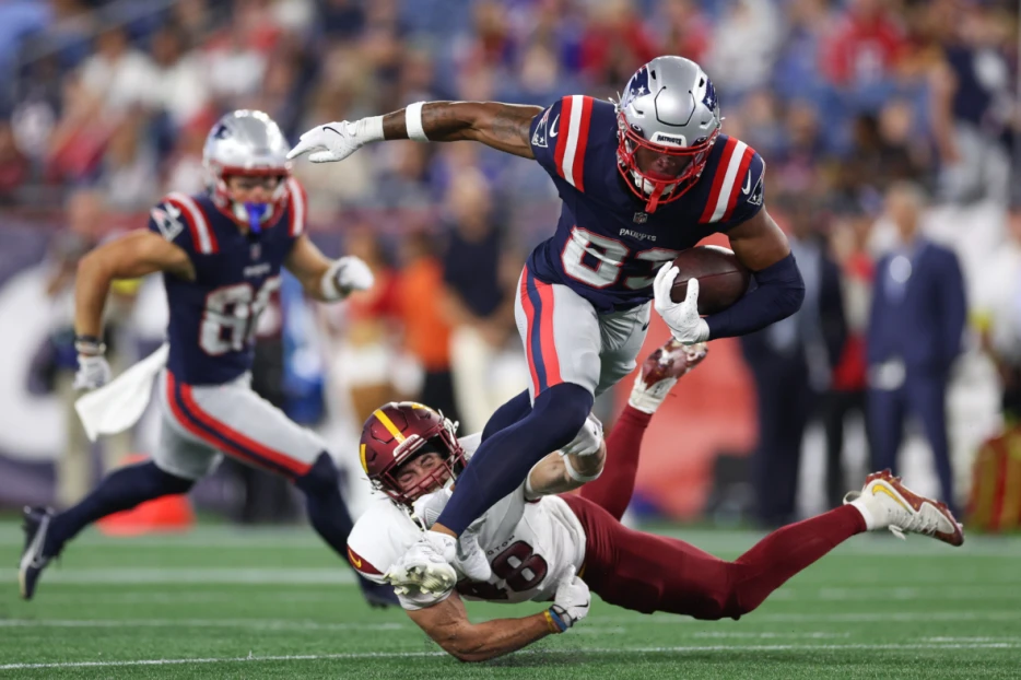 Patriots PFF grades vs. Commanders: Garrett Bradbury, John Jiles among top performers in blowout win