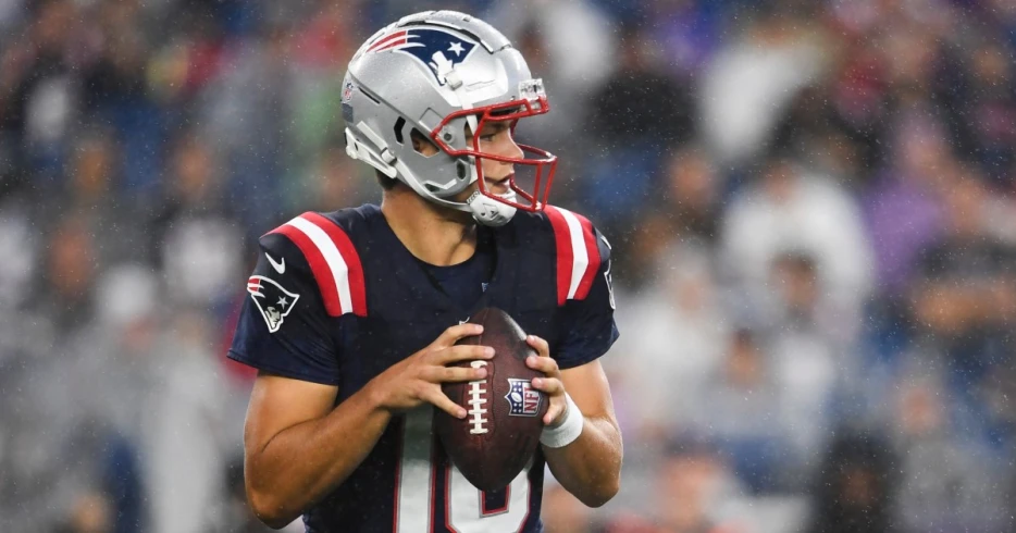 Patriots vs. Commanders: Efton Chism touchdown extends lead to 34-11