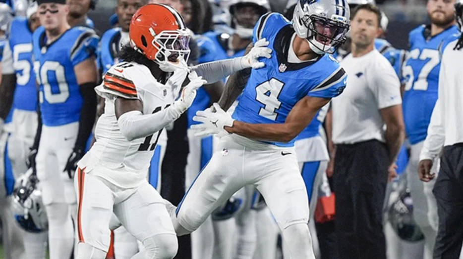 Tetairoa McMillan breaks down Xavier Legette’s hands after fight vs. Browns