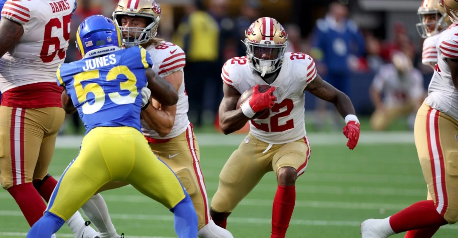 49ers sign old friend Jeff Wilson amid running back injuries