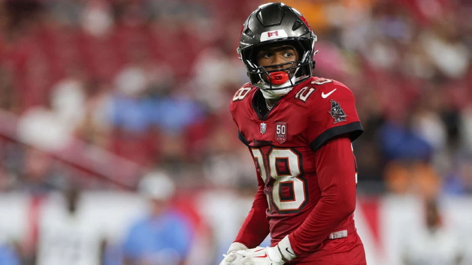 Buccaneers’ Shilo Sanders makes Shedeur proud with huge hit vs. Titans