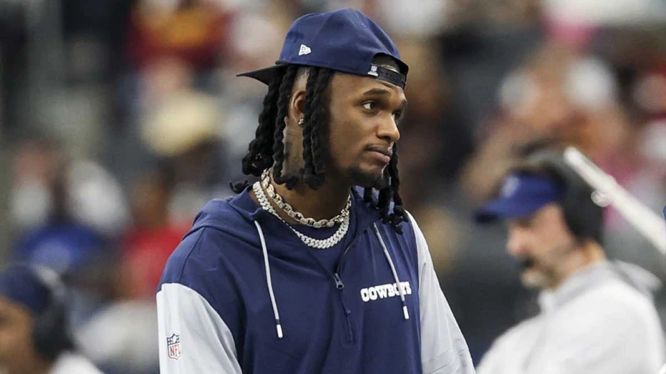 Cowboys’ CeeDee Lamb gets penalized after scary ref collision