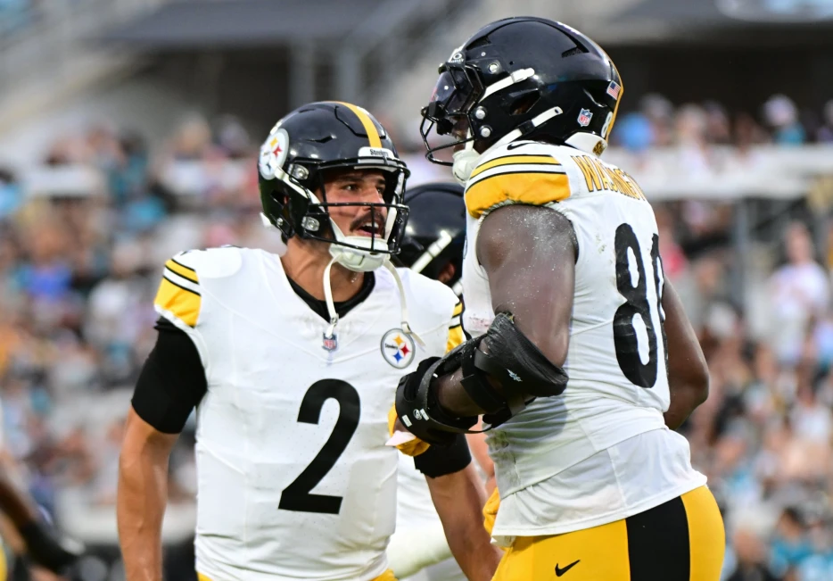 Former NFL QB Gives High Praise to Steelers TE Darnell Washington: ‘Feed the Big Man’