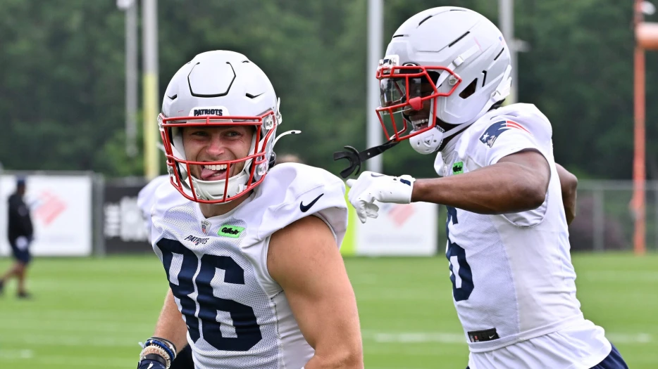 Patriots Insider Issues Bold Wide Receiver Prediction For 53-Man Roster