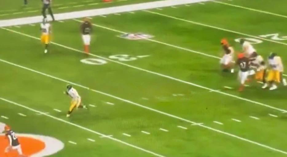 Social Media Slams ‘Madden 26’ For Giving Aaron Rodgers The Ability To Pull Off Something He Wouldn’t Even Think Of Doing In Real Life