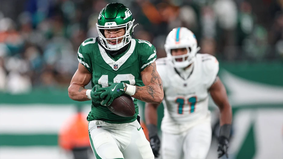 Why Jets’ Allen Lazard ended up in a sling after preseason opener