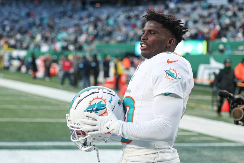Are the Chiefs Perfect Tyreek Hill Trade Partner for Dolphins? Why a Deal Right Now Makes Sense