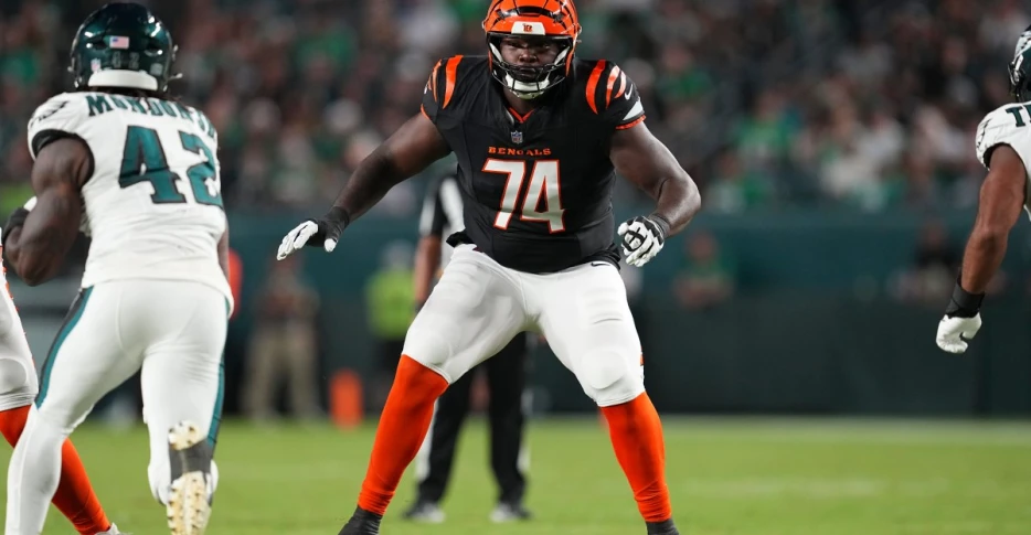 Bengals News (8/12): Position Shakeups?