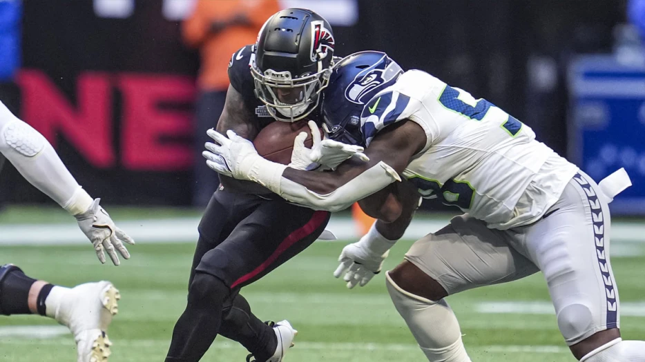 Buccaneers signing former Falcons RB