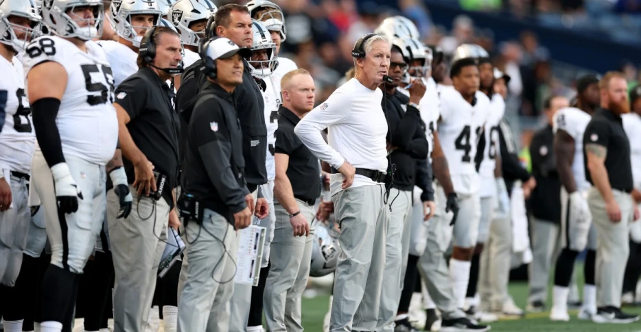 A 9-win season from Pete Carroll’s Raiders?