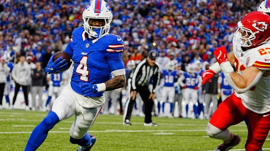 Bills’ James Cook stiff-arms media after return to practice