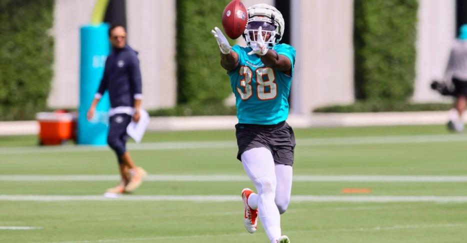 Chicago Bears Roster Moves: Sign Three Defensive Backs
