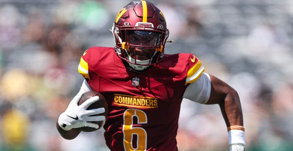 Chiefs make 4 roster moves after Saturday’s serious injuries