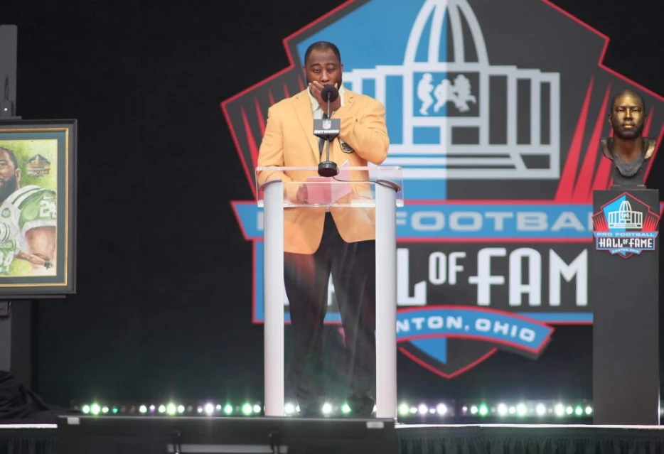 Darrelle Revis, Joe Briggs Among Potential Candidates For NFLPA’s Exec. Director Role