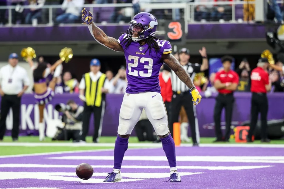 Dolphins Sign RBs Mike Boone, Aaron Shampklin