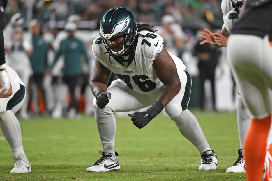 Eagles’ Offensive Line Woes Mount as Former First-Round Pick Out With Shoulder Injury