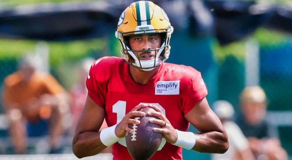 Packers QB Jordan Love Undergoes Surgery On Hand