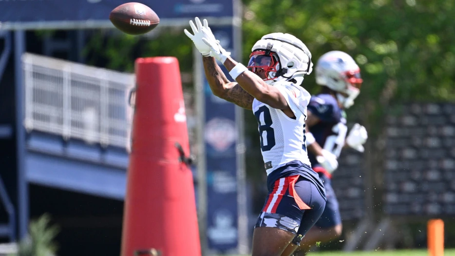 Patriots Rookie’s Reaction To Tom Brady Gift Turns Heads