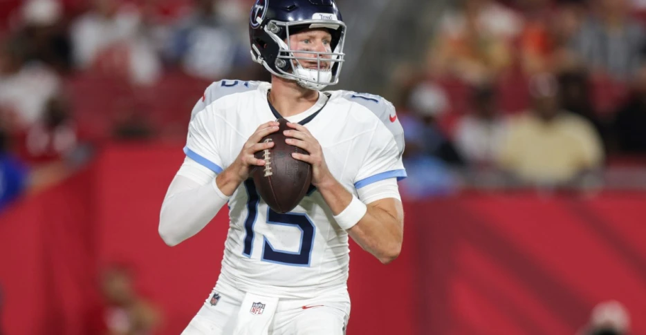 Should the Titans trade for a backup quarterback?