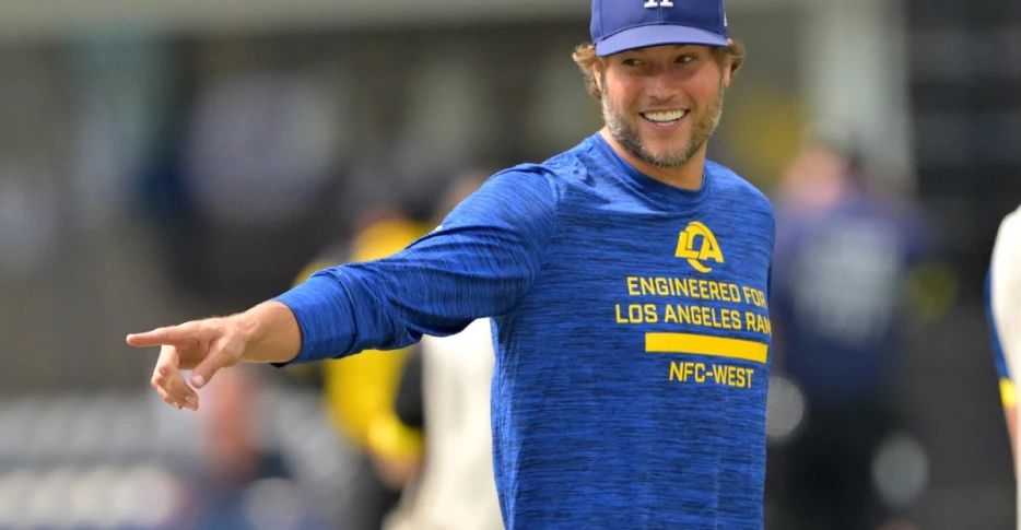 Stafford, yet to practice, takes on media job