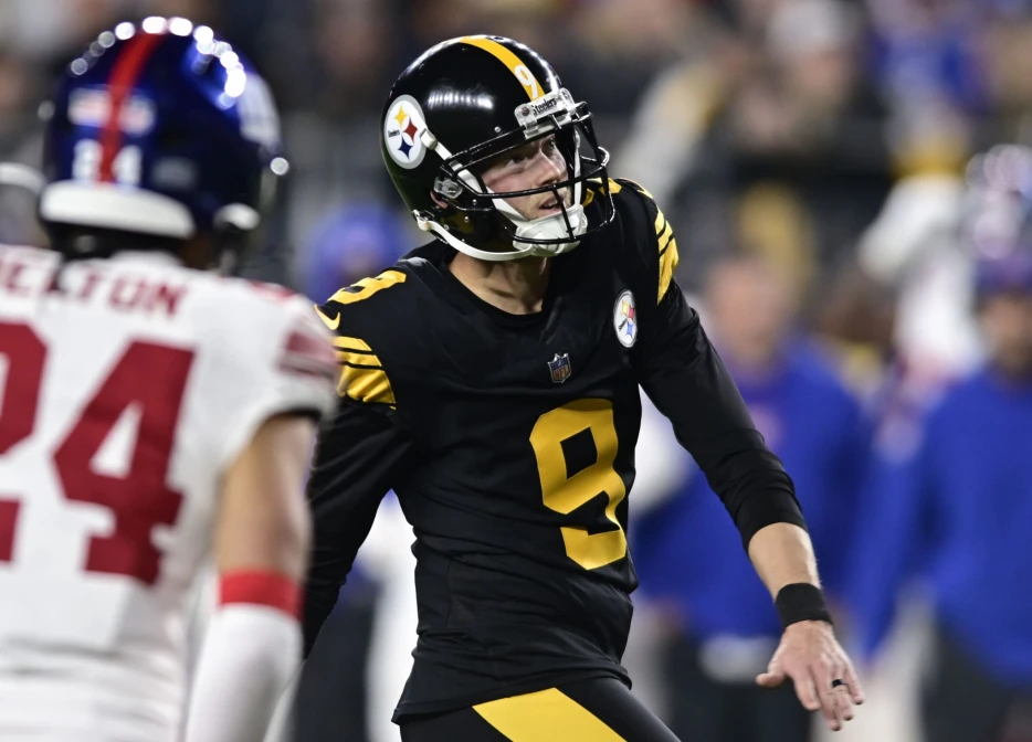 Steelers Kicker Chris Boswell Refuses to Speak on Contract Dispute