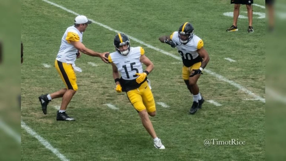Steelers ‘Laser Focused’ And Confident With Rodgers Under Center, Skowronek Says