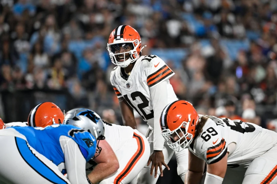 Browns’ QB Woes Worsen: Shedeur Sanders Suffers Injury During Joint Practice With Eagles