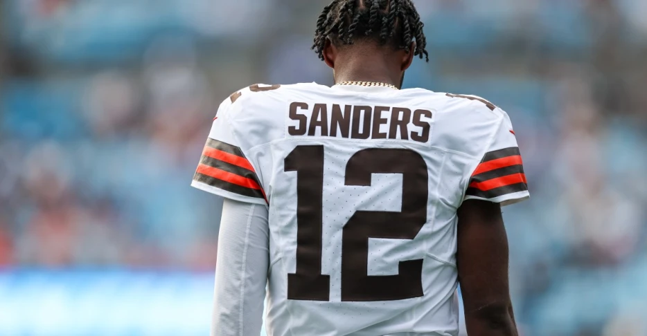 Browns Shedeur Sanders reps limited due to injury vs Eagles