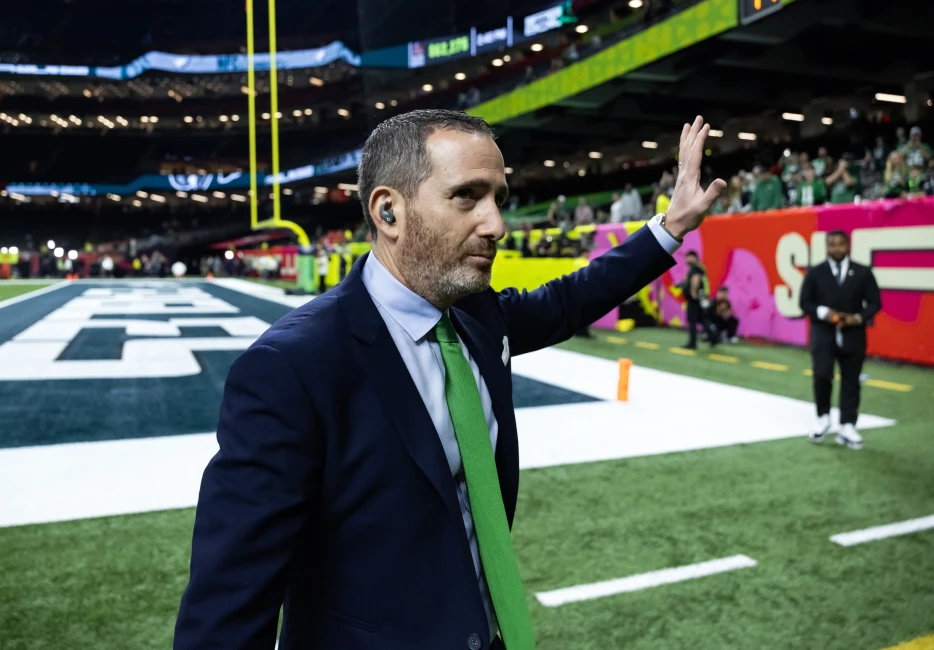 Can Danny Briere Duplicate Howie Roseman’s Success?