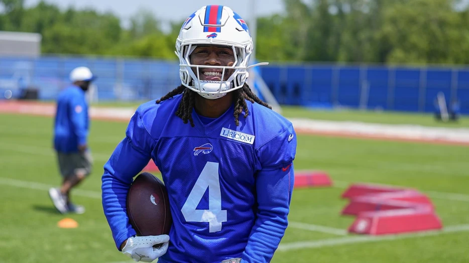 James Cook agrees to $48 million extension after Bills practice return