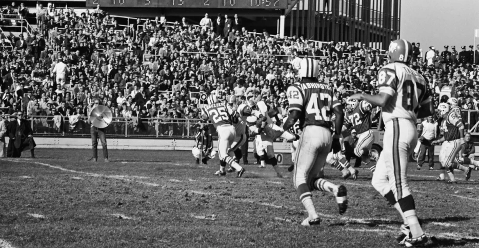 Legendary Broncos Ring of Famer Lionel Taylor, dies at 89