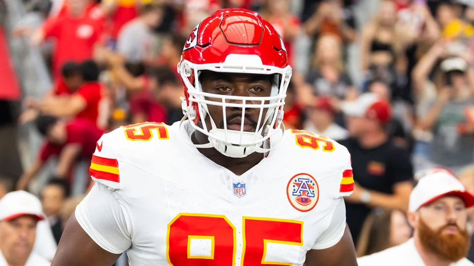 ‘Swole’ Chiefs star Chris Jones fires back at weight gain rumors