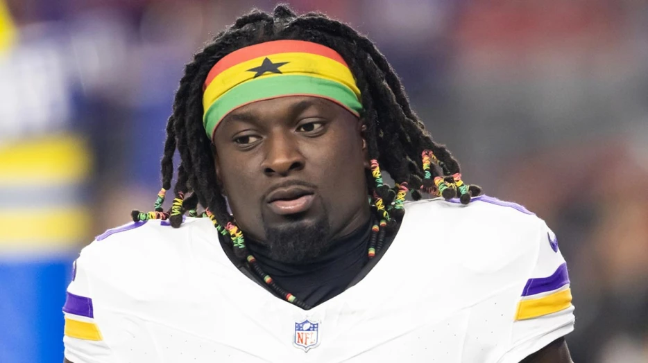 Titans claim former Vikings 3rd-round pick on waivers