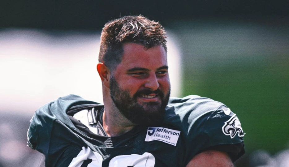 Eagles' Landon Dickerson Serves Beers at Practice While Recovering From Surgery