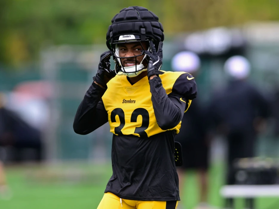 Ex-Steelers CB Signs with Falcons after Several Free Agent Visits