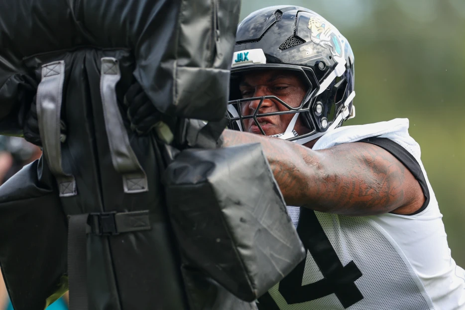 Jaguars Activate DT Maason Smith From PUP List