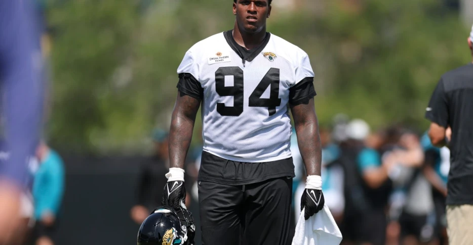Jaguars get roster relief: Maason Smith activated from PUP