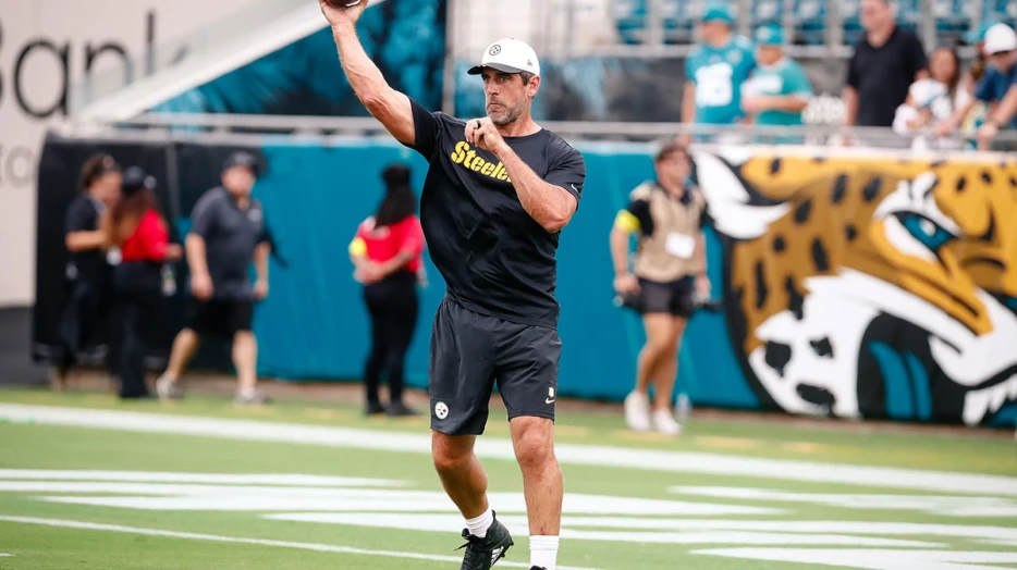 Steelers’ Aaron Rodgers’ official status for Buccaneers preseason clash