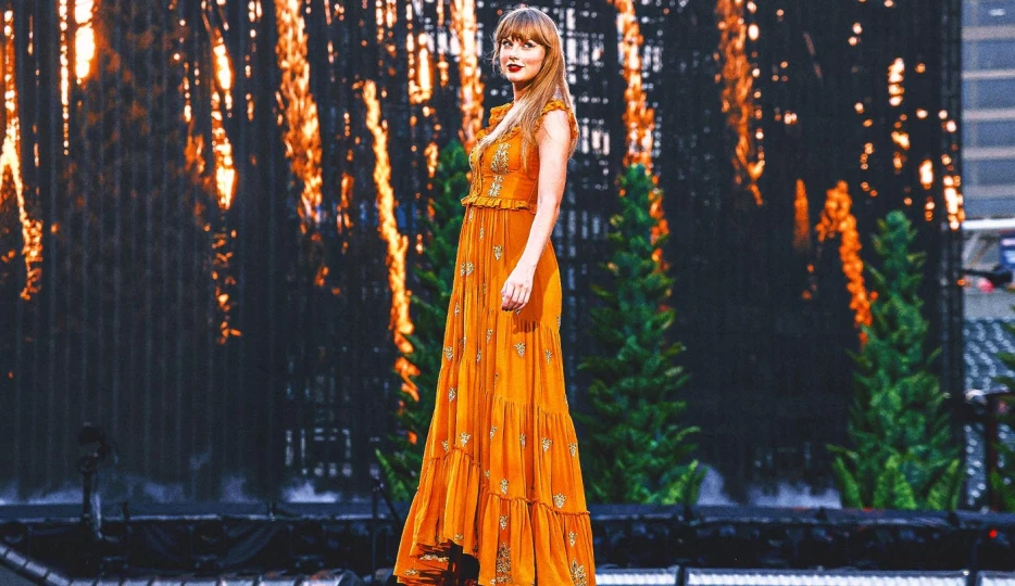 Taylor Swift on 'New Heights': Meeting Travis Kelce, Chiefs Fandom, New Music, More