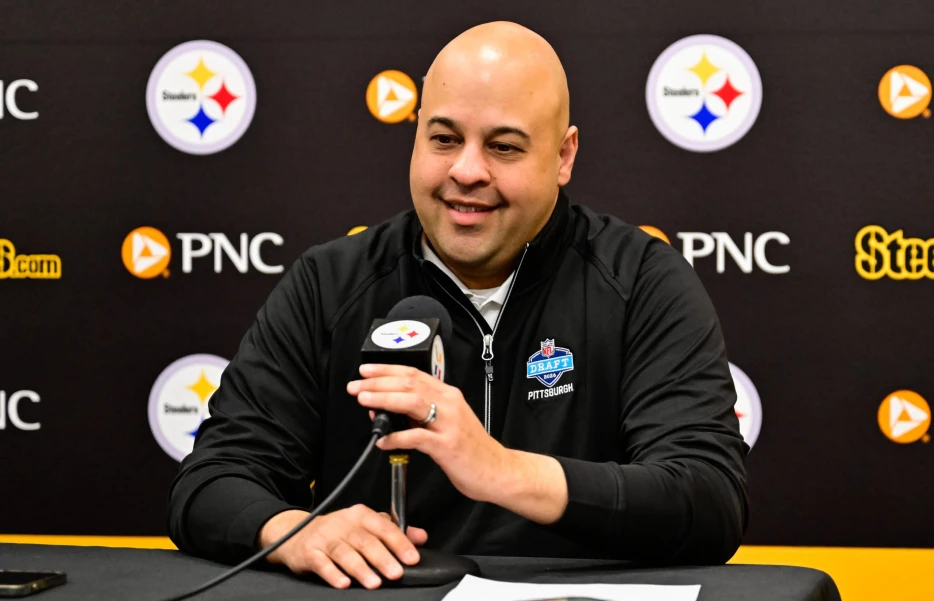 Analyst Projects Steelers Mock Trade Proposal for All-Pro WR