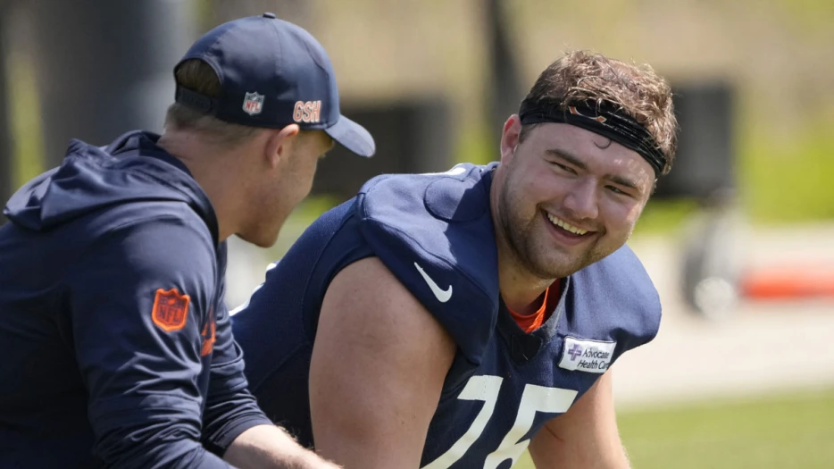 Bears’ Ben Johnson shares key position battle he’s eyeing vs. Bills