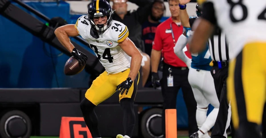 Friday Night Happy Hour: Season Anticipation Edition
