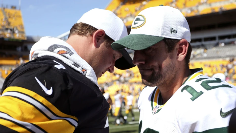 Steelers’ Aaron Rodgers seen chatting it up with Ben Roethlisberger at joint practice