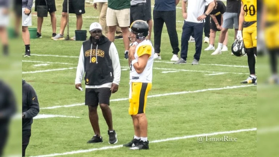 Steelers Making A Mistake Not Playing Aaron Rodgers In Preseason, Former NFL DB Says