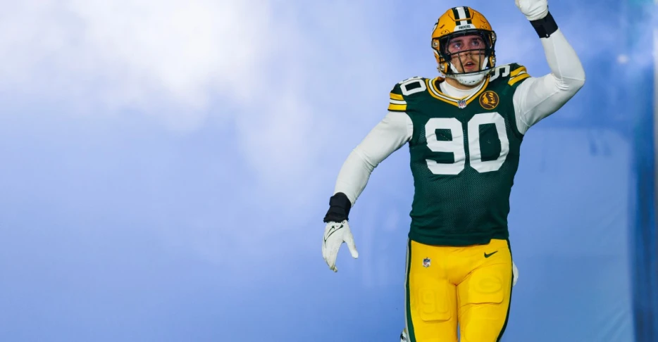 The Packers are telling us they’re buying Lukas Van Ness