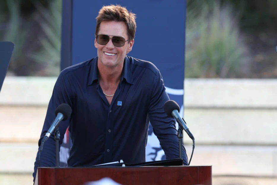 Tom Brady told J.J. McCarthy one thing he wished he did more in college