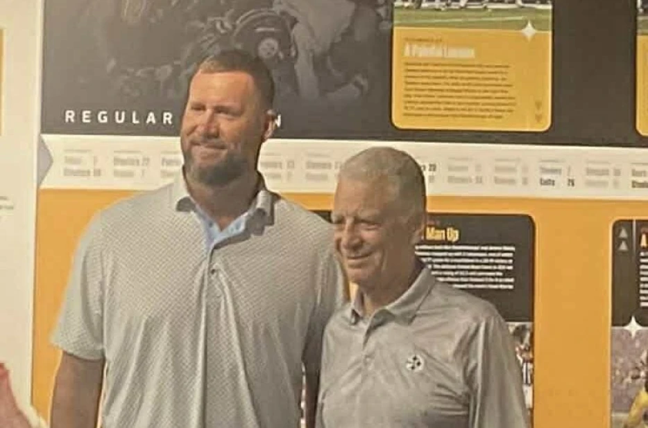 Big Ben Helps Unveil Super Bowl XL Exhibit at Steelers Hall of Honor Museum